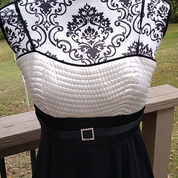 8 for $20 Trixxi Size 3 Fancy Dress - Picture 2 of 6